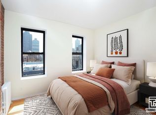402 W 48th St #4A, New York, NY 10036