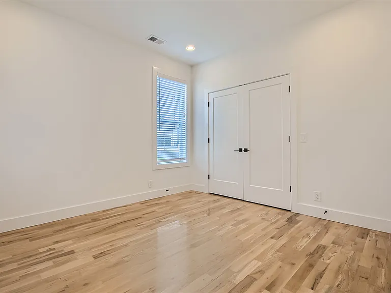 408 Serenity Ln — Photo 19