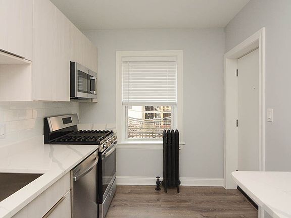 2nd image of 7736 N Ashland Ave Unit 2H