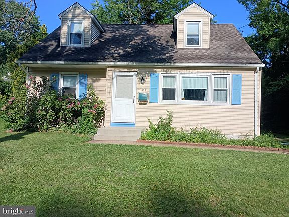 2nd image of 303 Wynnewood Rd