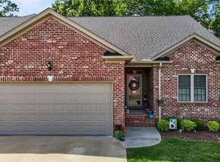 928 Arrowhead Ln, Mebane, NC 27302