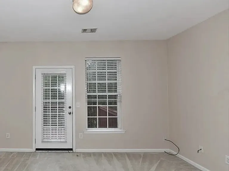 3266 Mill Springs Cir — Photo 6