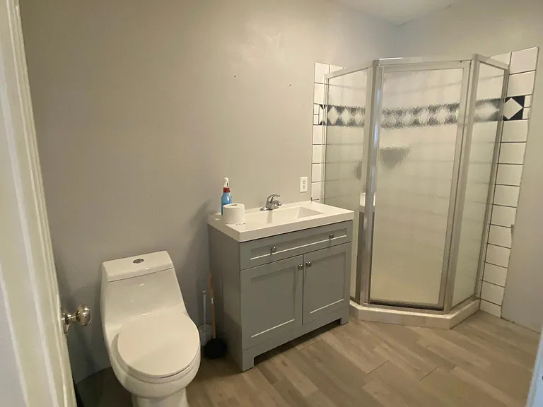 Bathroom (vanity mirror will be installed)