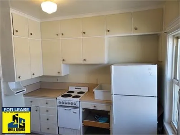10 E 12th St, Clintonville, WI 54929
