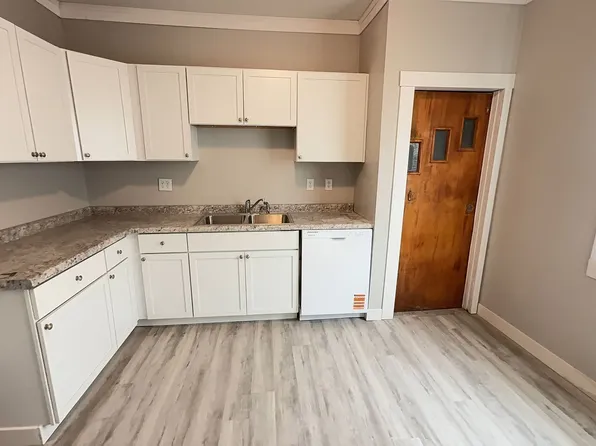 1807 S Walnut St, Muncie, IN 47302