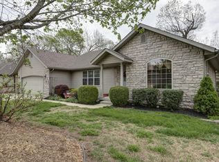 3744 W Woodland St, Springfield, MO 65807