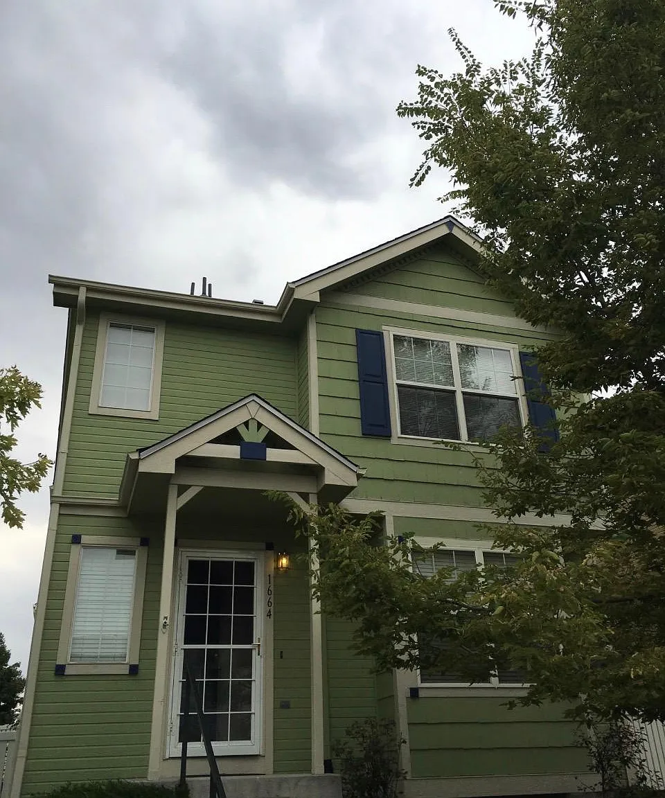 3 bed, 1428 sqft, $2,550 — Photo 1