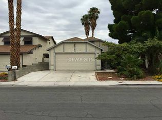 1121 Bent Rock St, Las Vegas, NV 89108