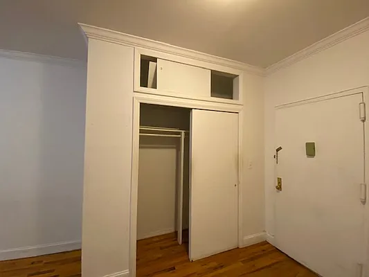 Rented by Cohen Smith Chang LLC | media 9