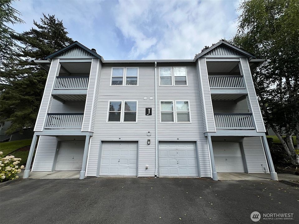 1st image of 33020 10th Avenue SW #J302