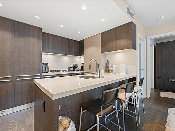 3rd image of 1351 Continental St #1301