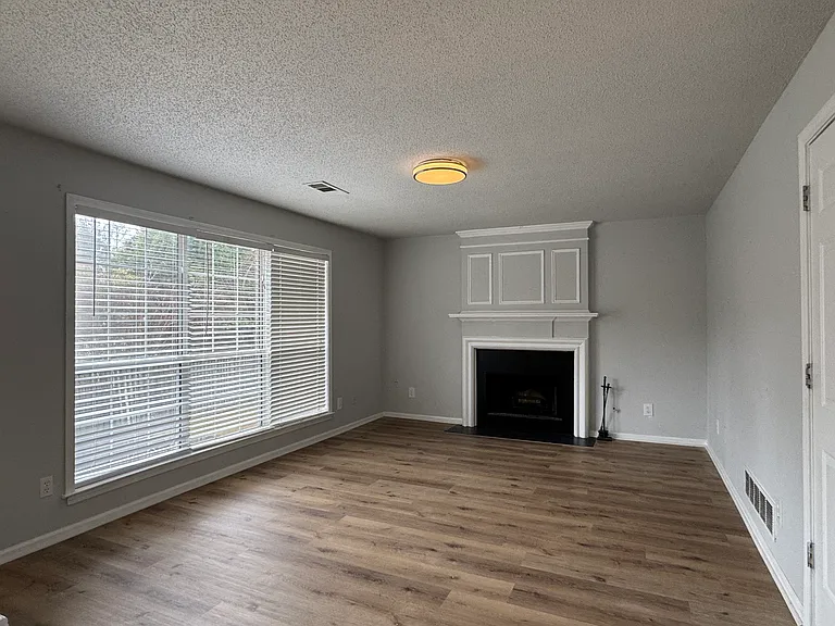 11780 Carriage Park Ln — Photo 25
