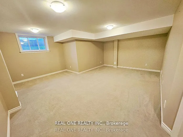 1103 Barrow Ave — Photo 6