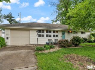 2531 E Wilshire Rd, Springfield, IL 62703