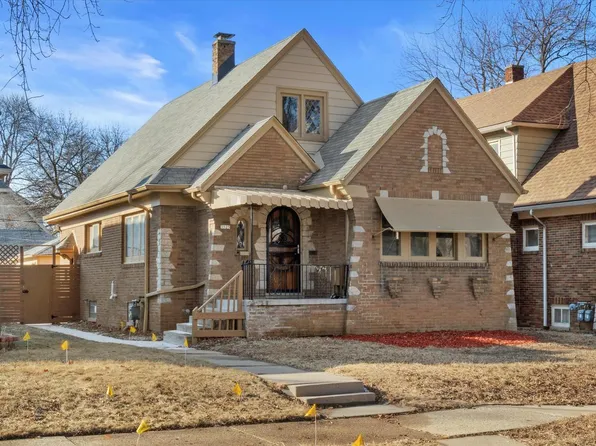 3525 North 38th STREET, Milwaukee, WI 53216