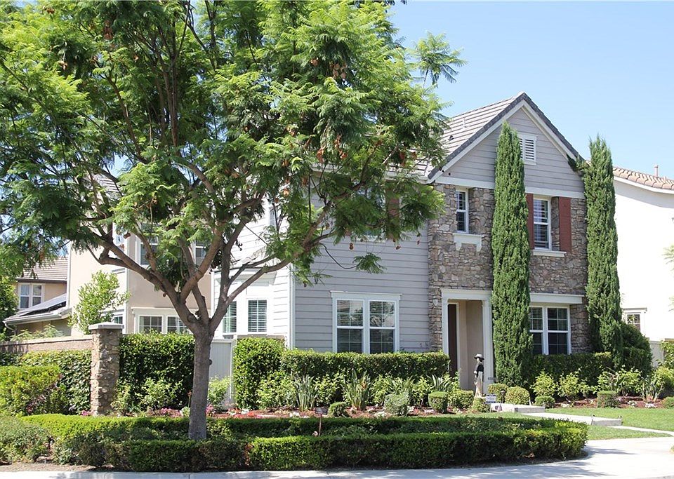 1st image of 3309 Laviana St