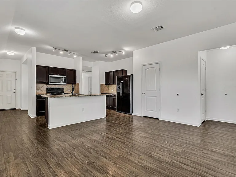 12304 Jamie Dr — Photo 9