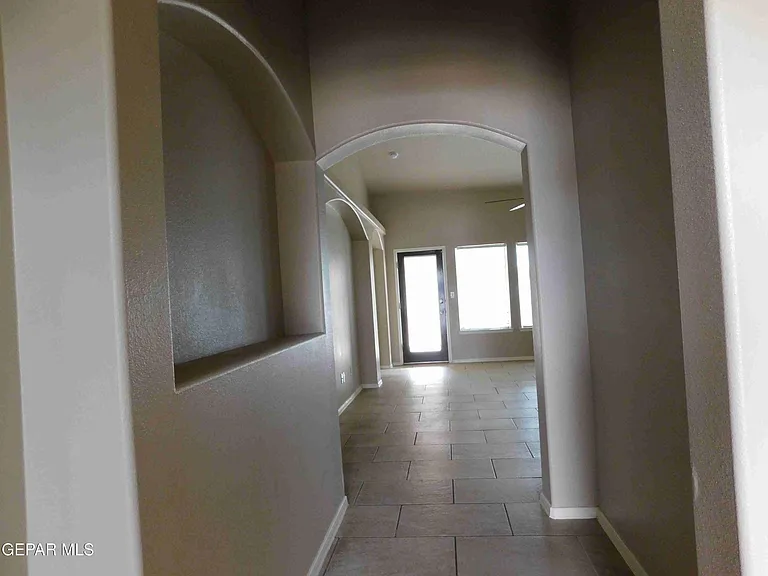 14628 Rockbridge Ave — Photo 4
