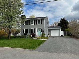 10 Circle Dr, Riverside, RI 02915