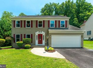 16105 Kennedy St, Woodbridge, VA 22191