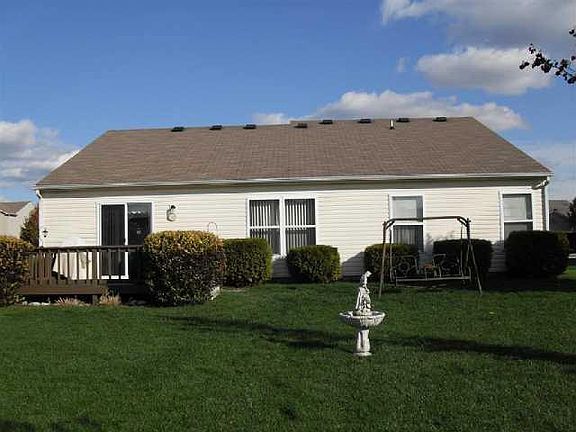2nd image of 874 N Yellowwood Dr