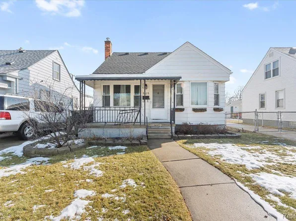 3625 16th St, Wyandotte, MI 48192