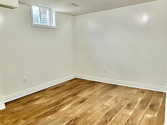 3rd image of 47 Snow Leopard Ct #2