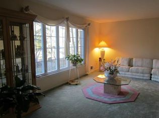22 Zev Ct, Monmouth Junction, NJ 08852