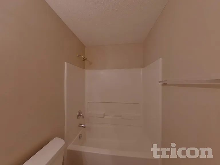 80 Springway Dr — Photo 13