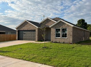 505 W Cattleman Ln, Siloam Springs, AR 72761