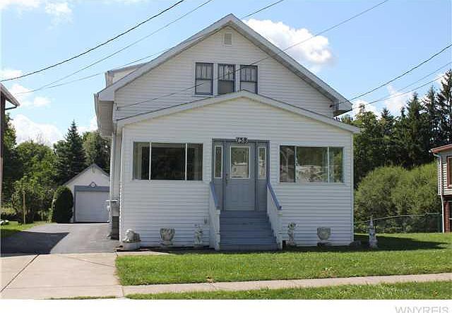 1st image of 158 Saint Marys St