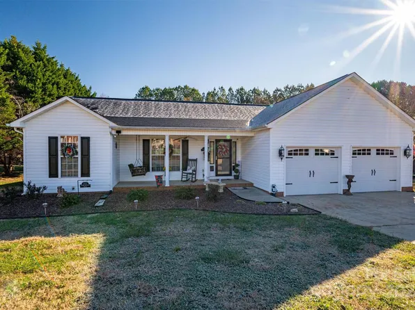 112 Henry Putnam Dr, Cherryville, NC 28021