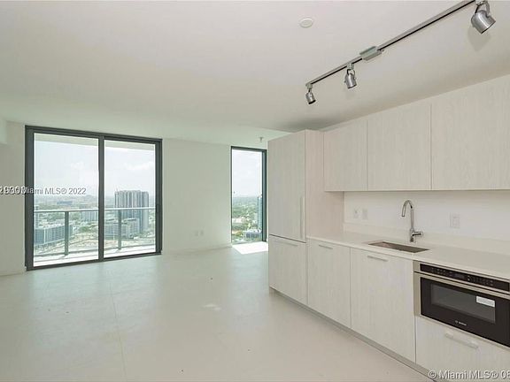 4th image of 501 NE 31st St Unit 2709