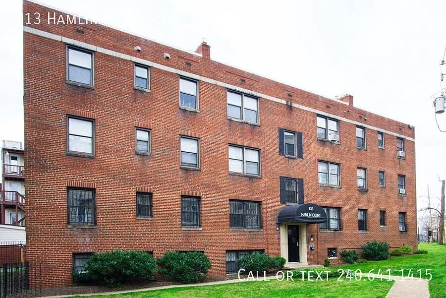 613 Hamlin St NE #1A