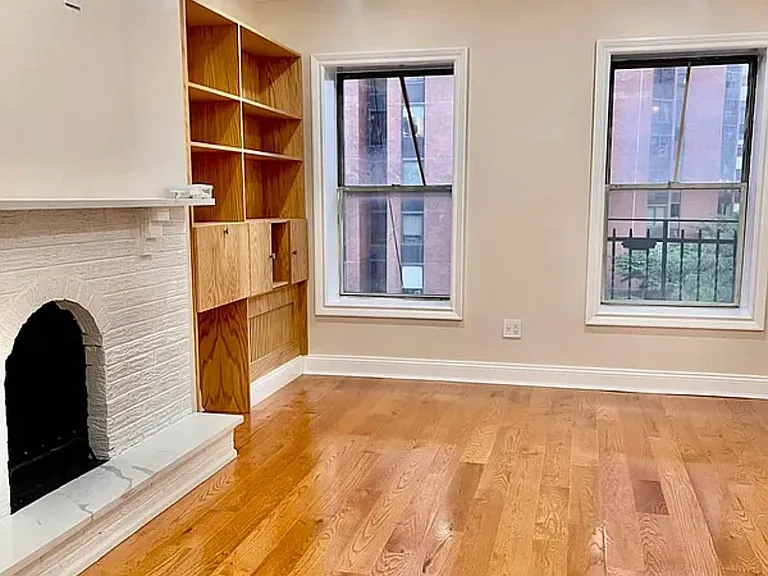 1636 3rd Ave #5A — Photo 3