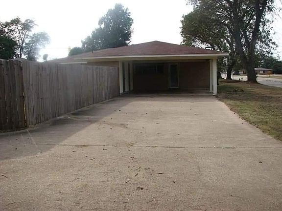 5th image of 4101 Parkway Dr