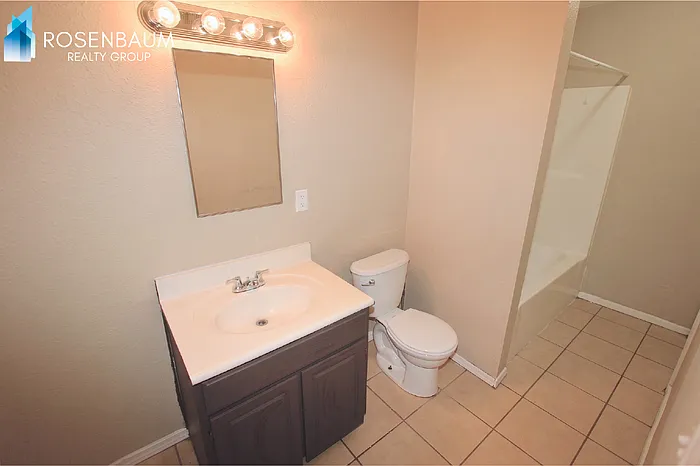 2747 E Chipman Rd #2 — Photo 6