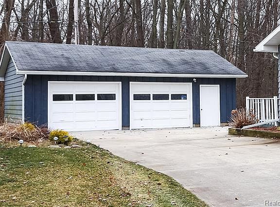 2nd image of 5880 E Montevista Dr