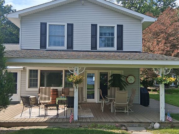 3rd image of 612 Sunrise Park St