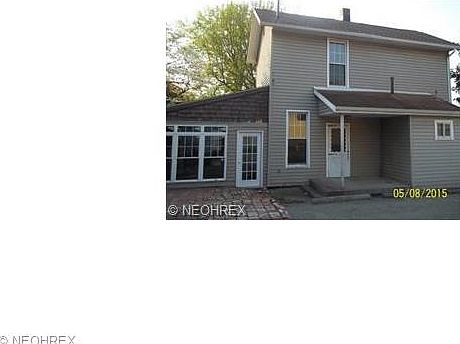 4th image of 951 McIntire Ave