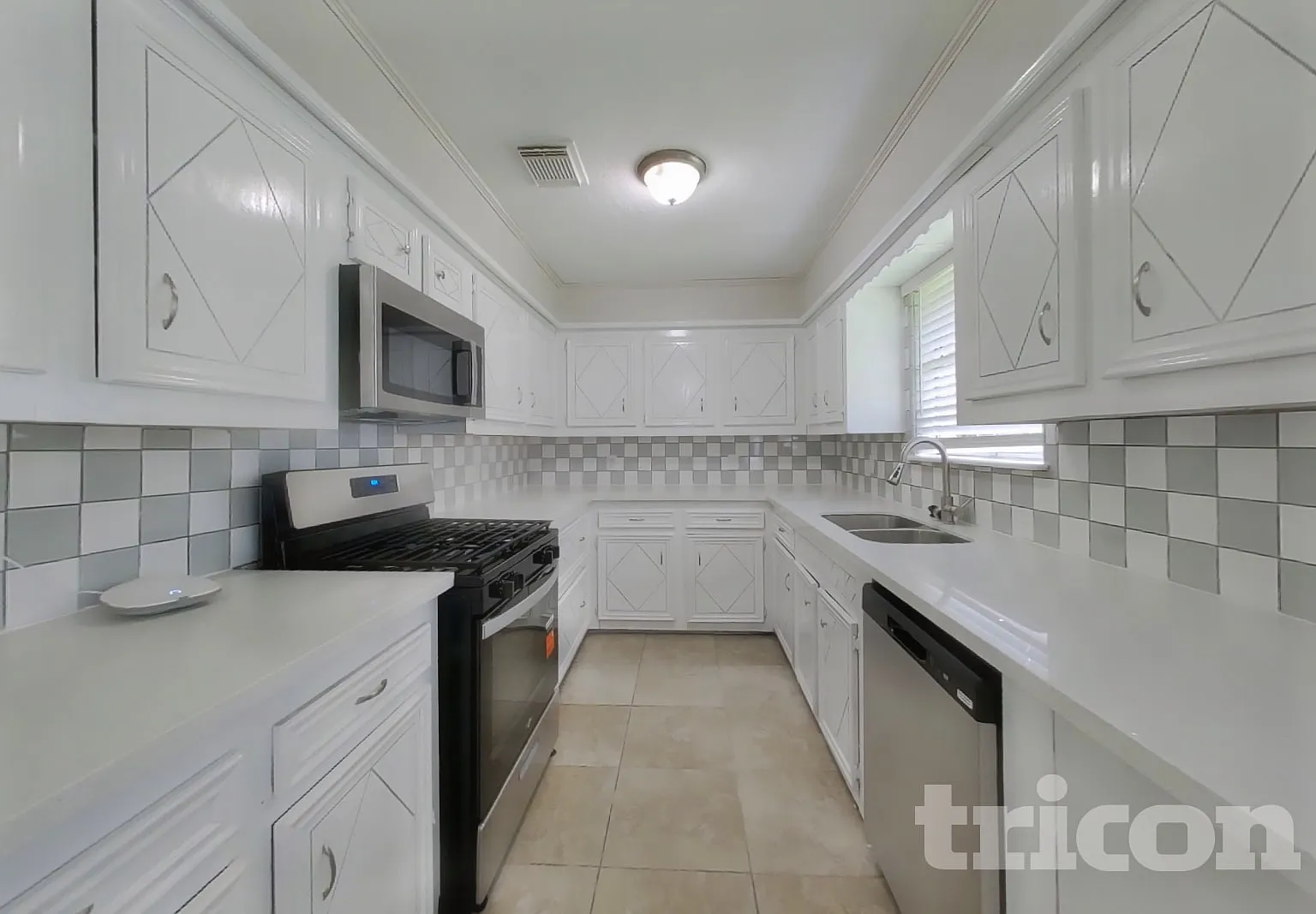 12306 Foxridge Drive Houston TX — Photo 4