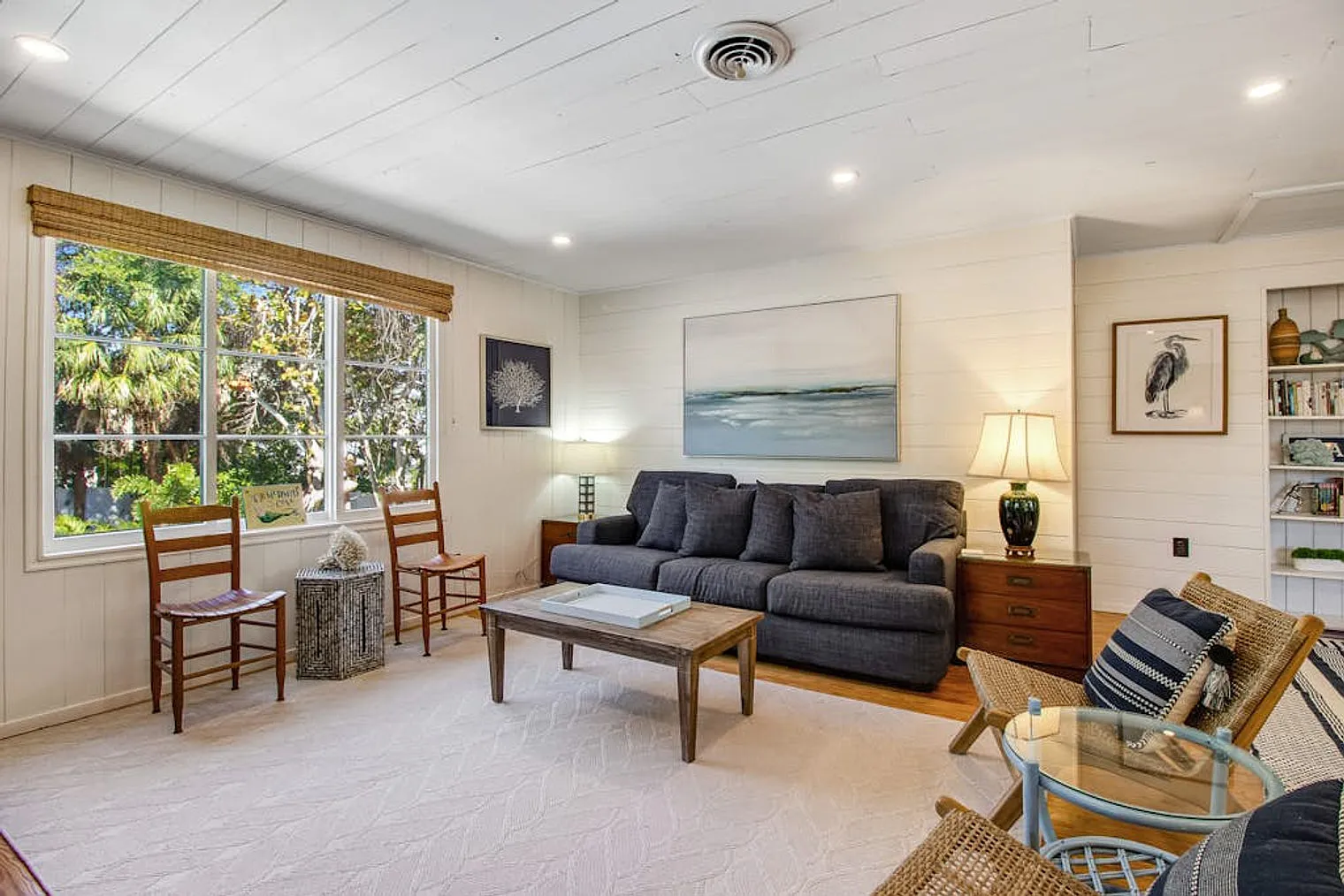 3 bed, 3.0 bath, 1280 sqft, $7,334 — Photo 1