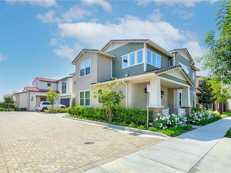 11850 Harvest Dr — Photo 4