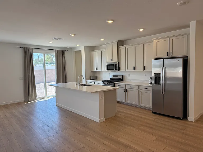 4185 Paragon Crest Ct — Photo 14
