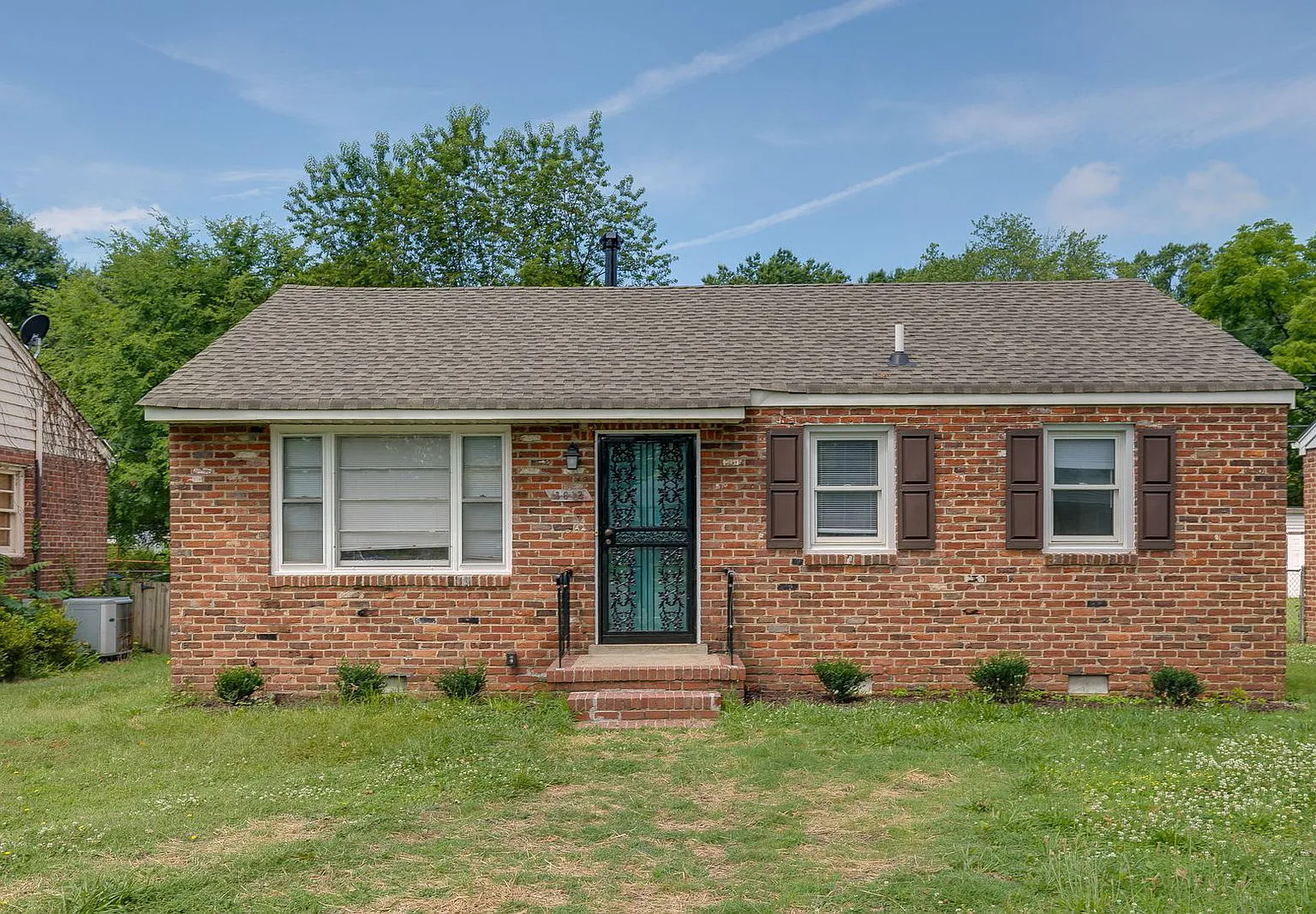 3 bed, 1.0 bath, 875 sqft, $1,695 — Photo 1