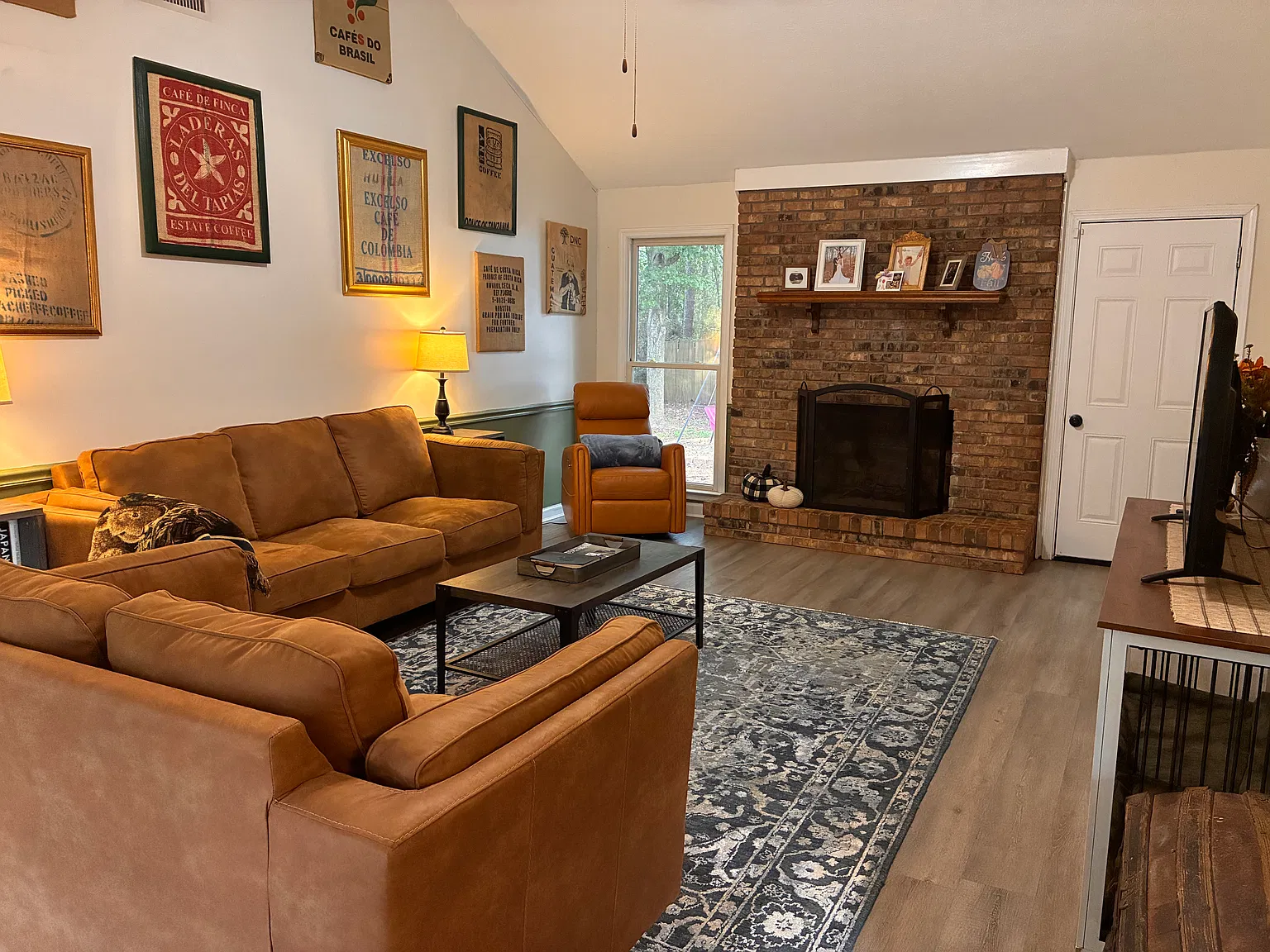 3 bed, 1540 sqft, $2,000 — Photo 2
