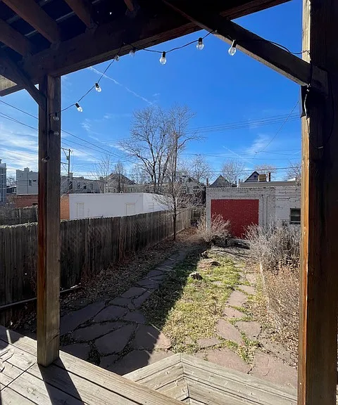 2319 N High St — Photo 9