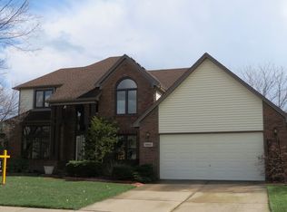 14662 Crofton Dr, Shelby Township, MI 48315