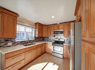 14117 Daubert St, San Fernando, CA 91340