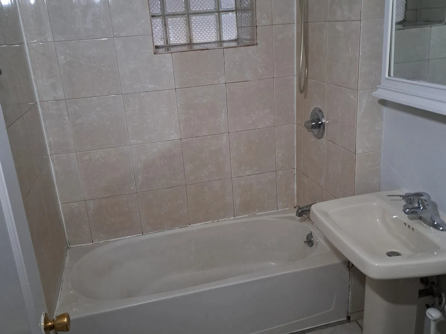 2 bed, $1,500 — Photo 2